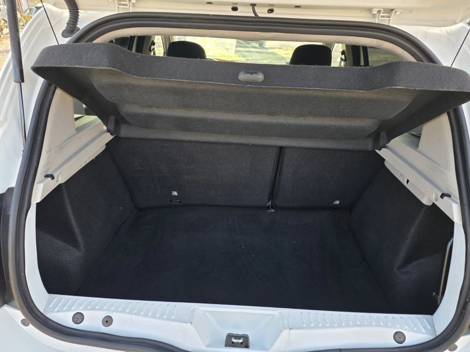 Dacia Sandero 1, 0 | Mobile.bg � ����������� 12