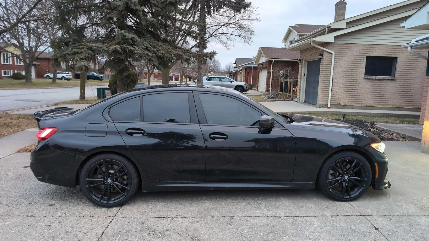 BMW 330 * 330i xDrive * CARFAX * БЕЗ ПЪРВОНАЧАЛНА ВНОСКА - изображение 3