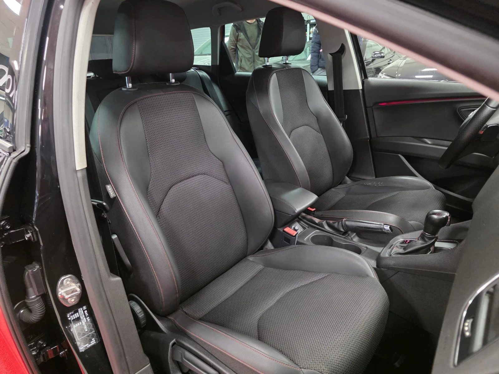 Seat Leon 2.0TDI | DSG | FR, снимка 11 - Автомобили и джипове - 53827756