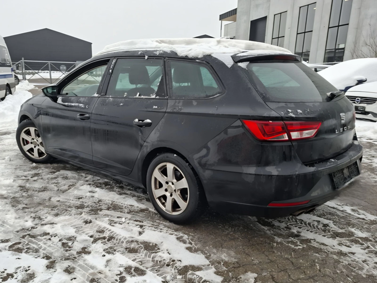 Seat Leon 2.0TDI | DSG | FR, снимка 2 - Автомобили и джипове - 53827756