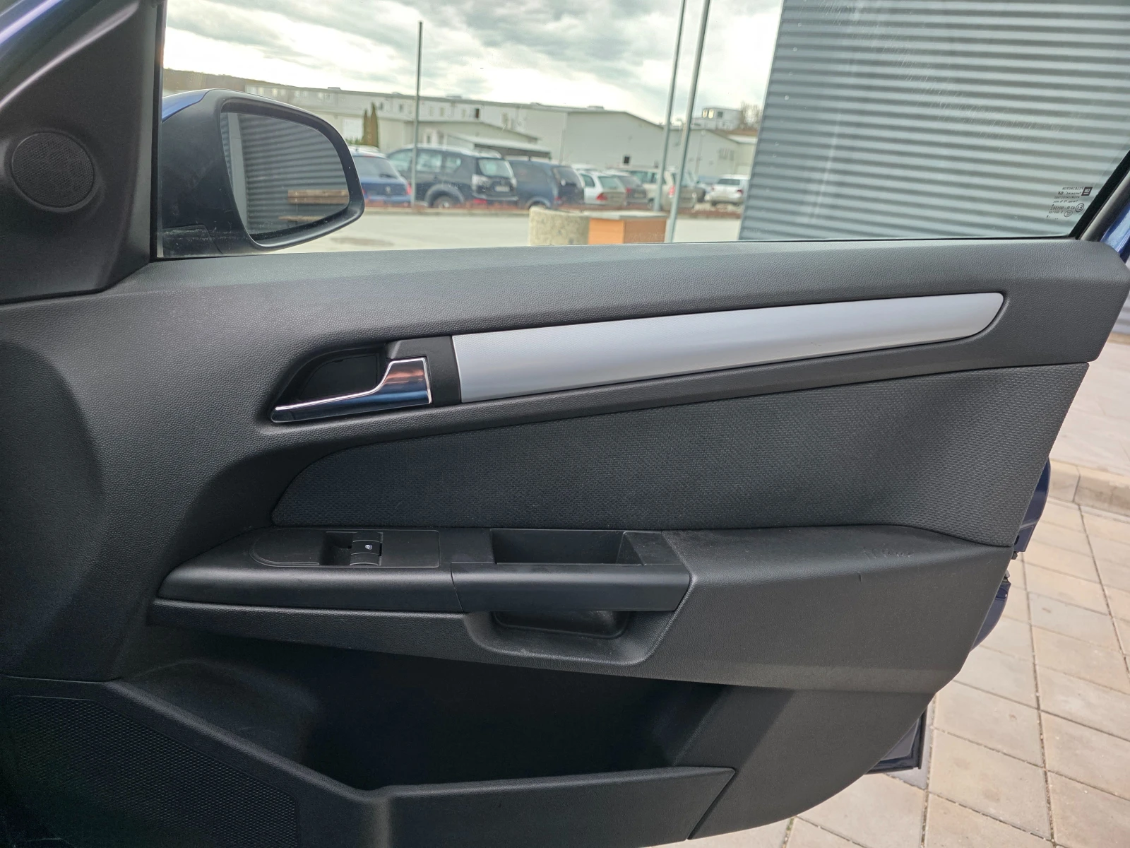 Opel Astra, снимка 5 - Автомобили и джипове - 54137801