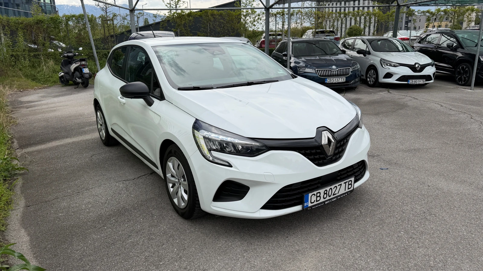 Renault Clio 1.0i Life Първи собственик от България, снимка 2 - Автомобили и джипове - 54359263