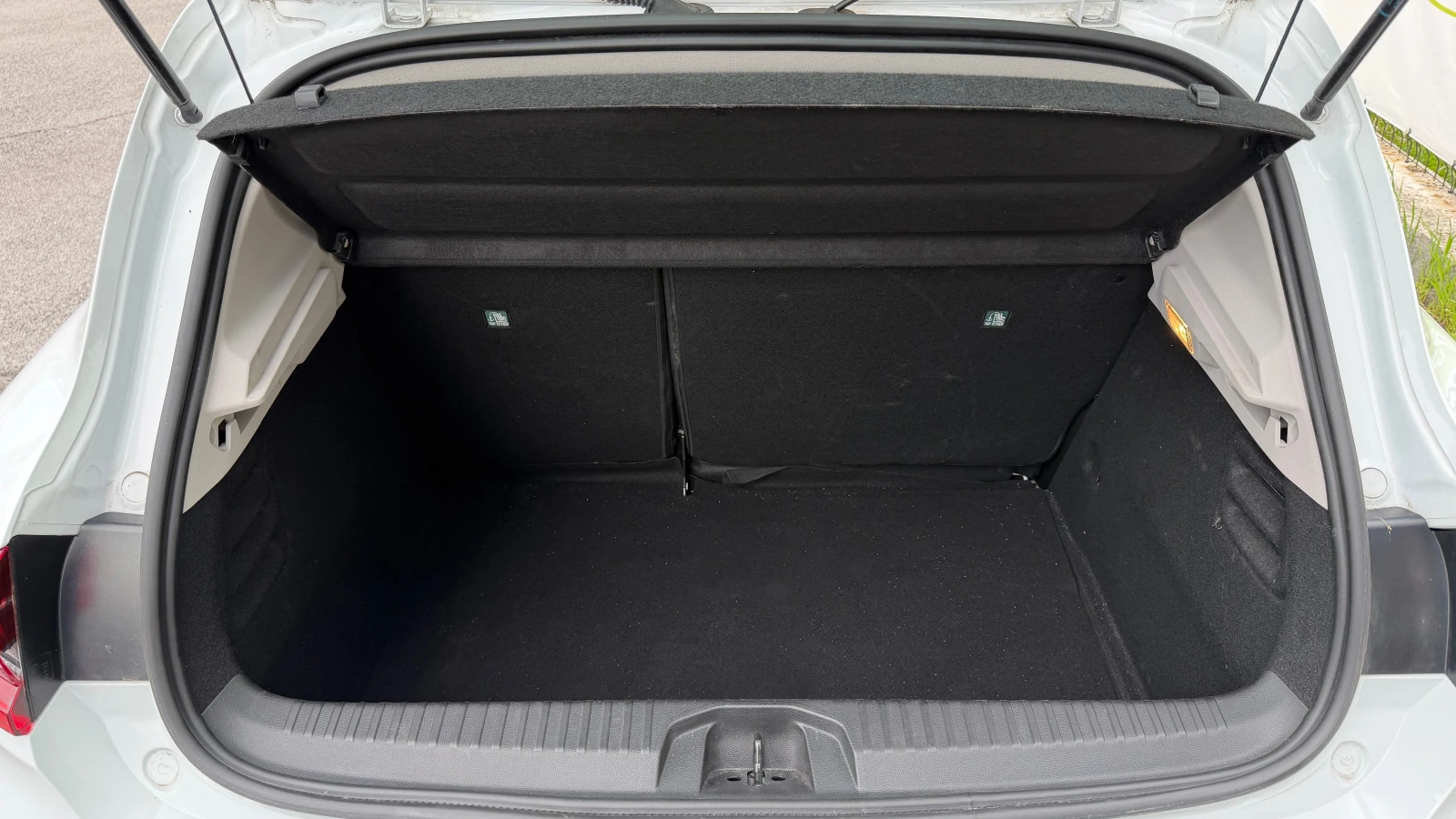 Renault Clio 1.0i Life Първи собственик от България, снимка 10 - Автомобили и джипове - 54359263