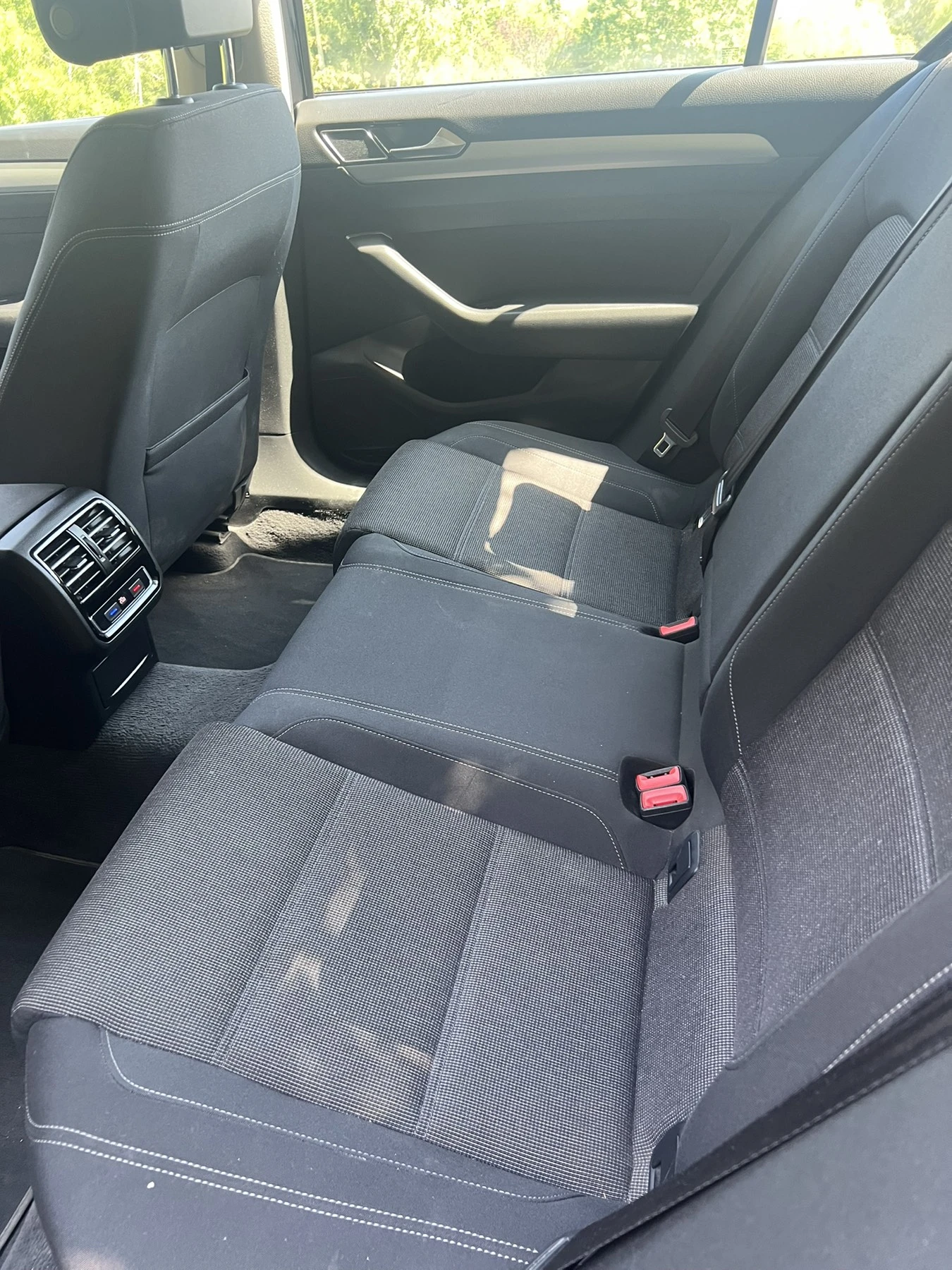 VW Passat, снимка 8 - Автомобили и джипове - 55009155