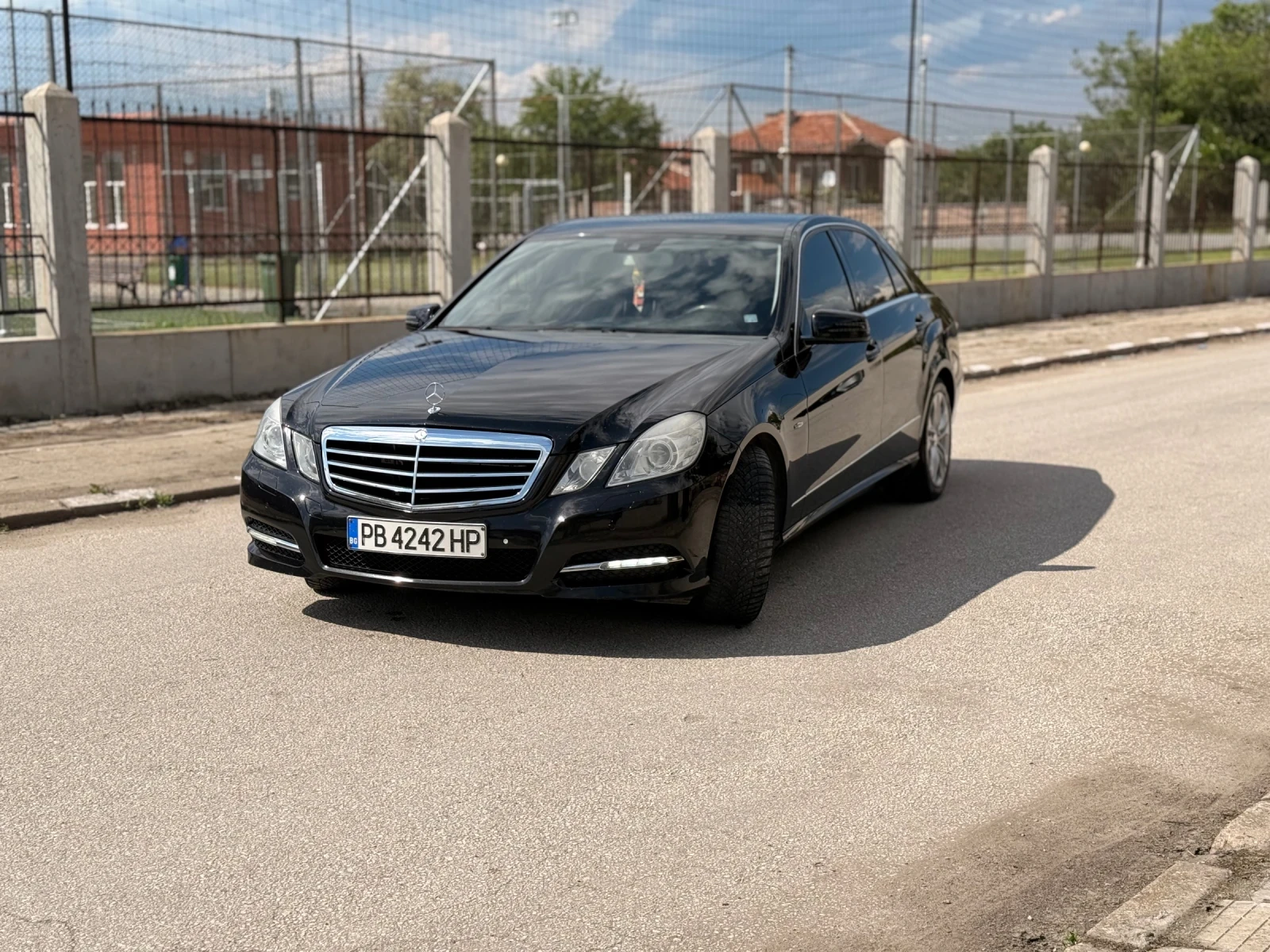 Mercedes-Benz E 350, снимка 3 - Автомобили и джипове - 55628140