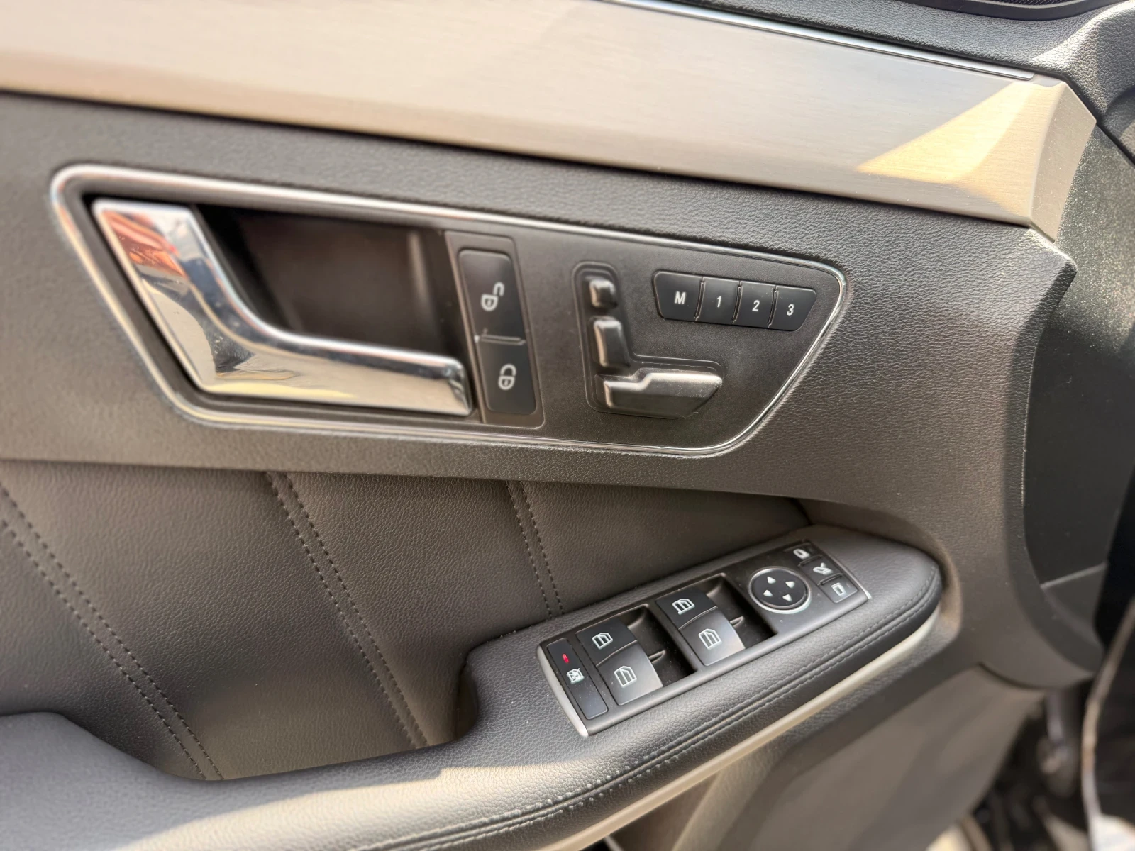 Mercedes-Benz E 350, снимка 10 - Автомобили и джипове - 55628140