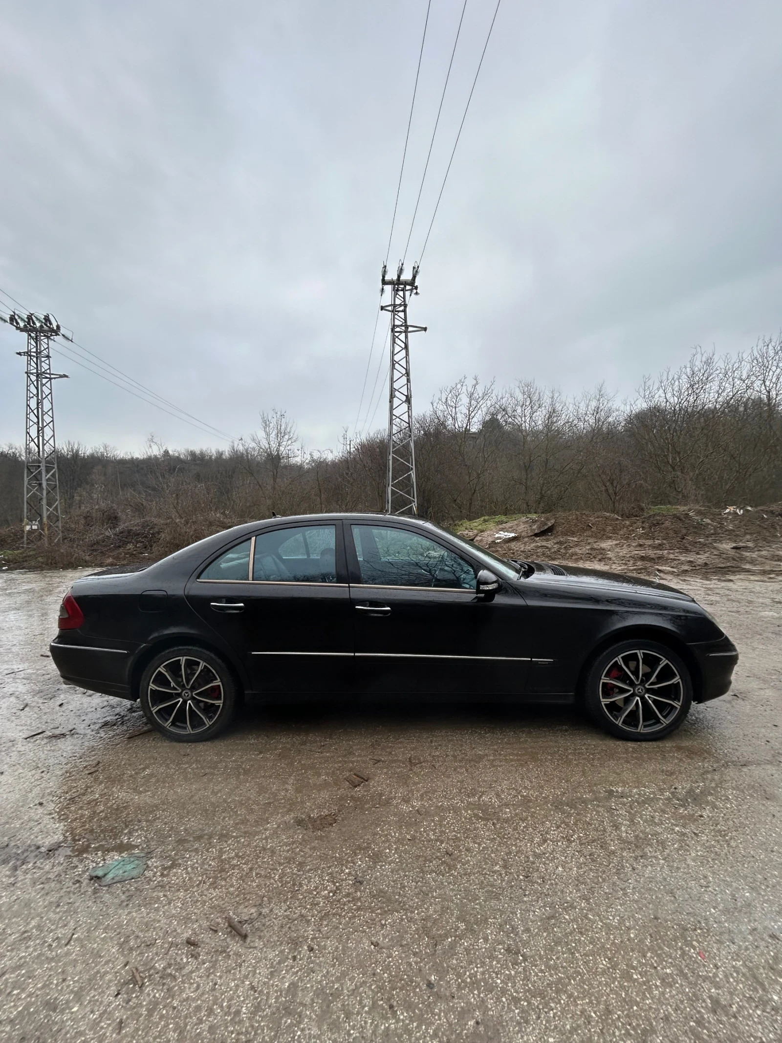 Mercedes-Benz E 320, снимка 3 - Автомобили и джипове - 55646195
