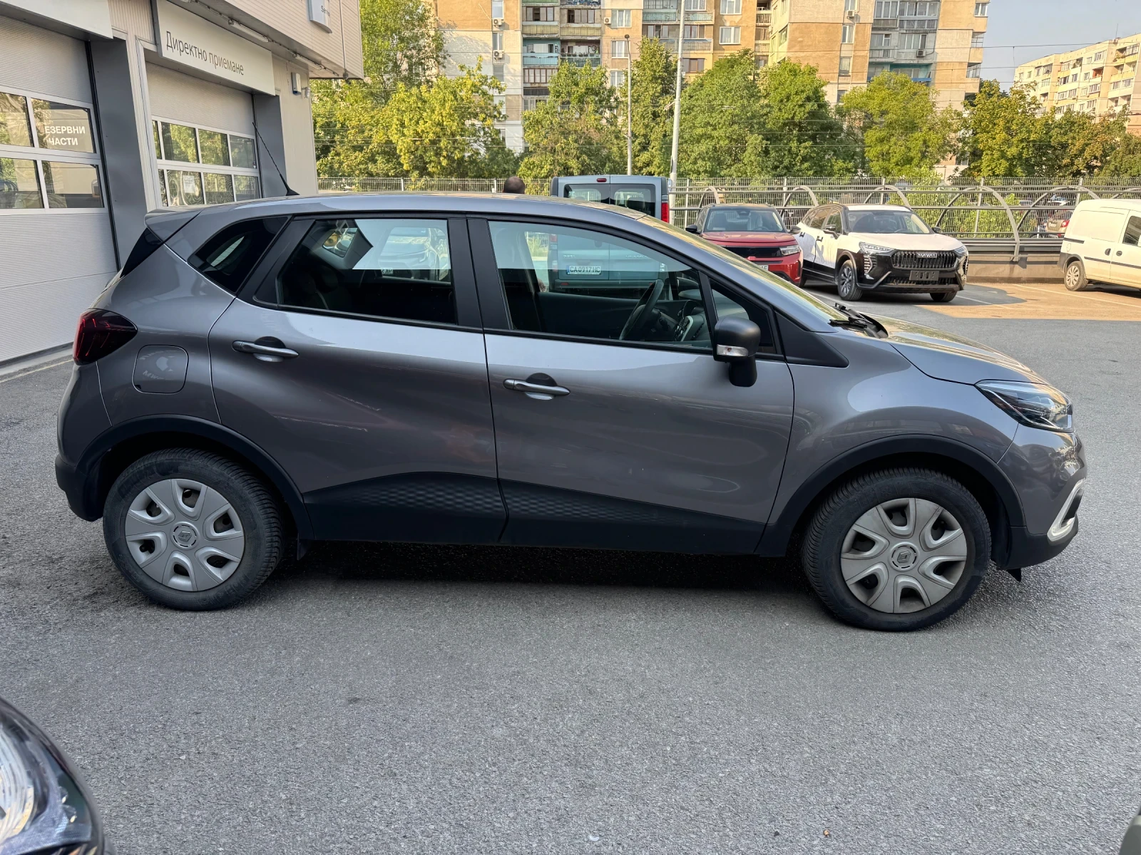Renault Captur Tace 90, снимка 8 - Автомобили и джипове - 55707039