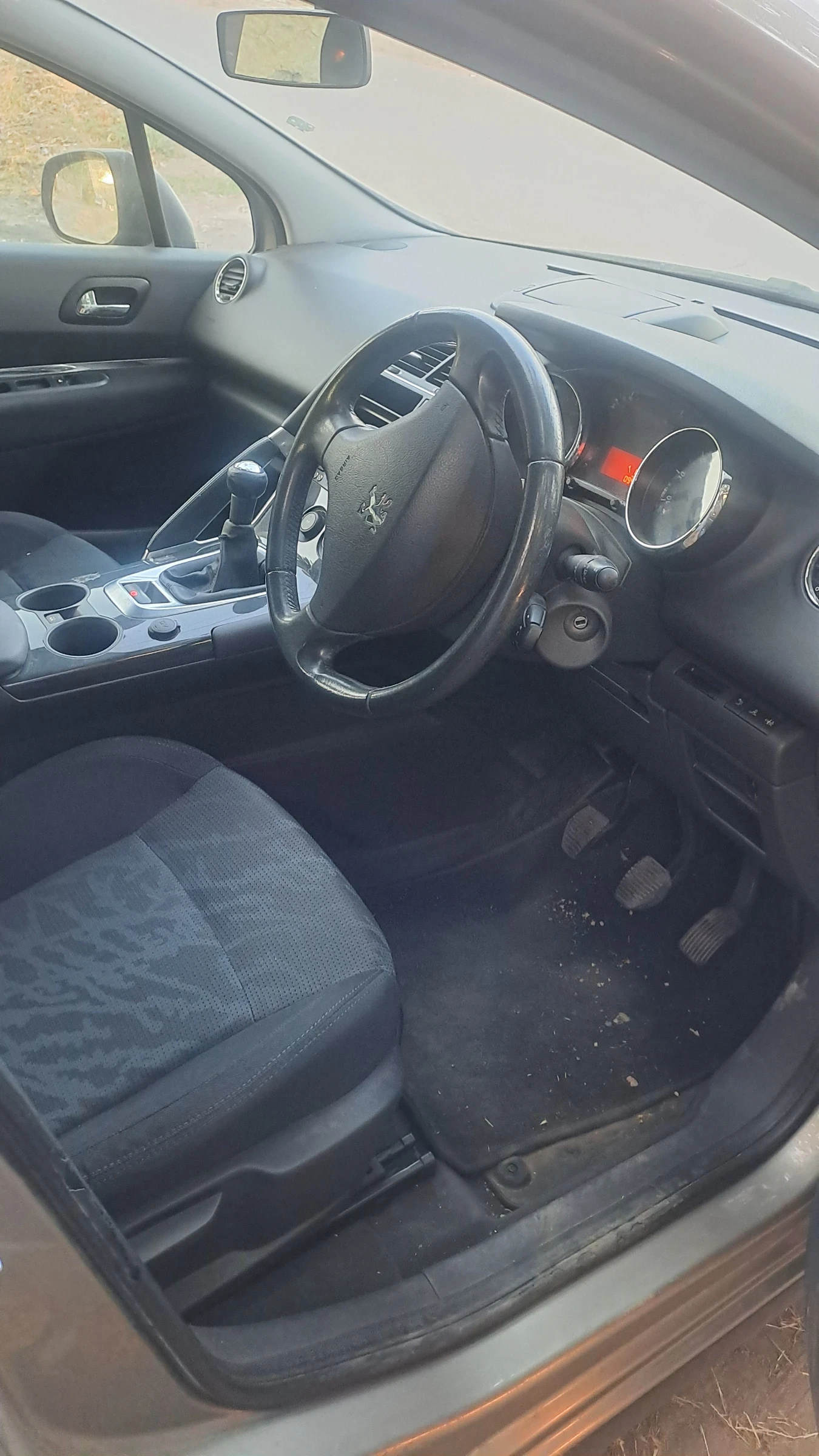 Peugeot 3008 1.6/120коня, снимка 4 - Автомобили и джипове - 55931182
