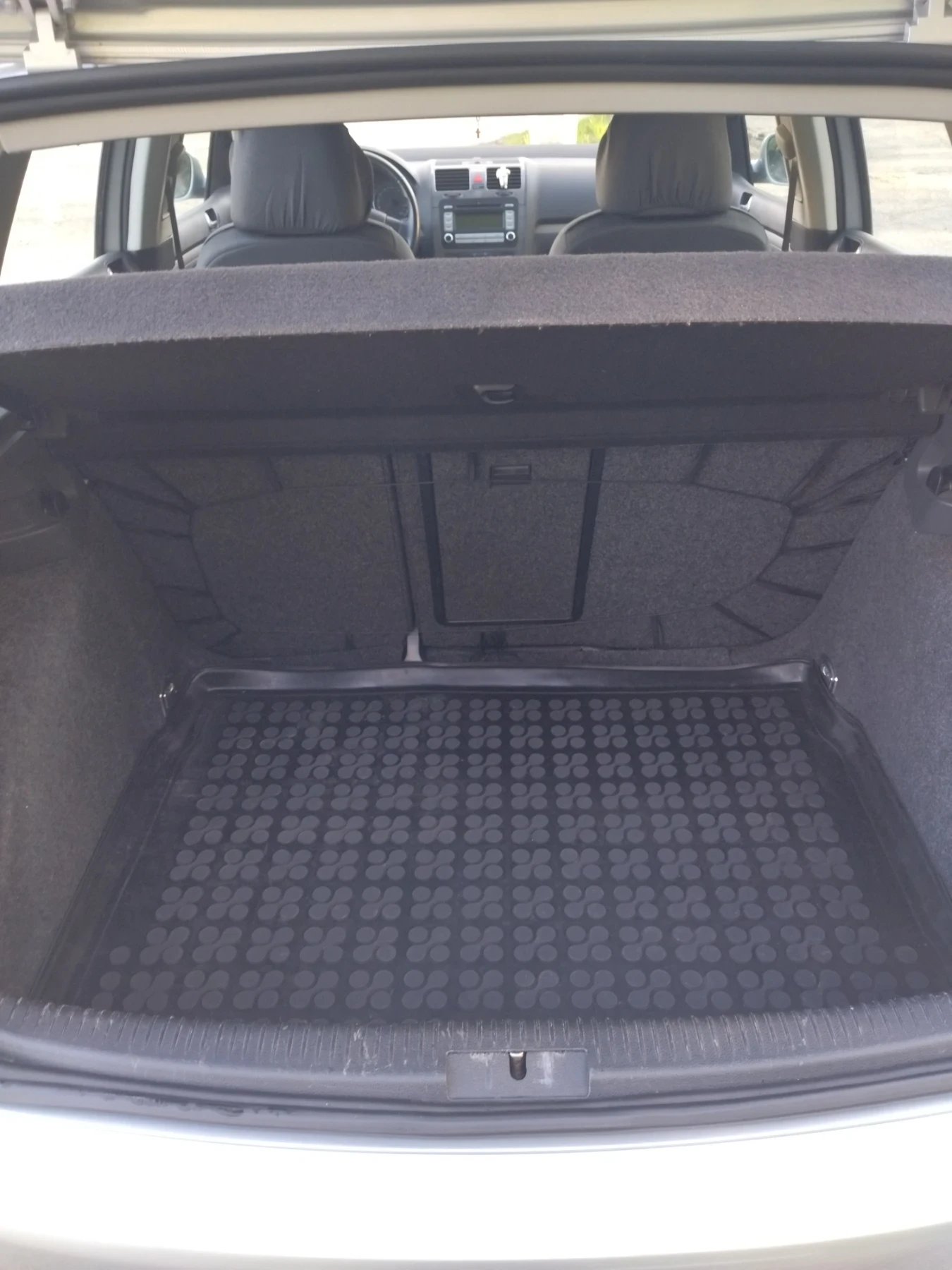 VW Golf 1.9 tdi /105/BLS, снимка 9 - Автомобили и джипове - 56139466