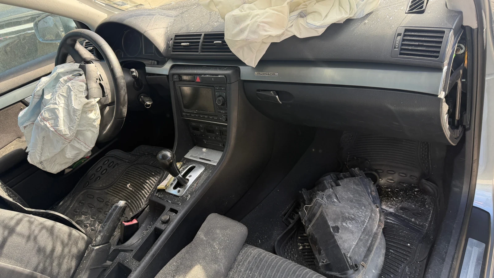 Audi A4 3.0тди, снимка 5 - Автомобили и джипове - 56377662
