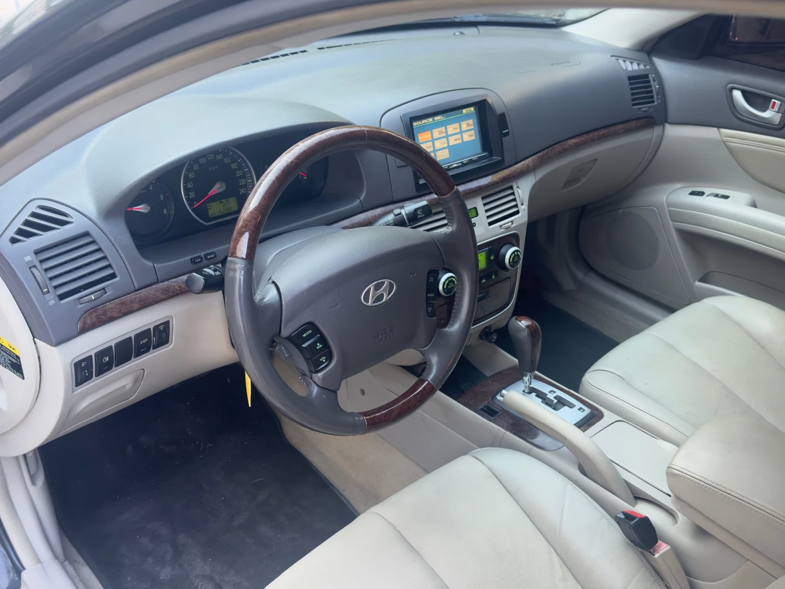 Hyundai Sonata, снимка 4 - Автомобили и джипове - 56481521
