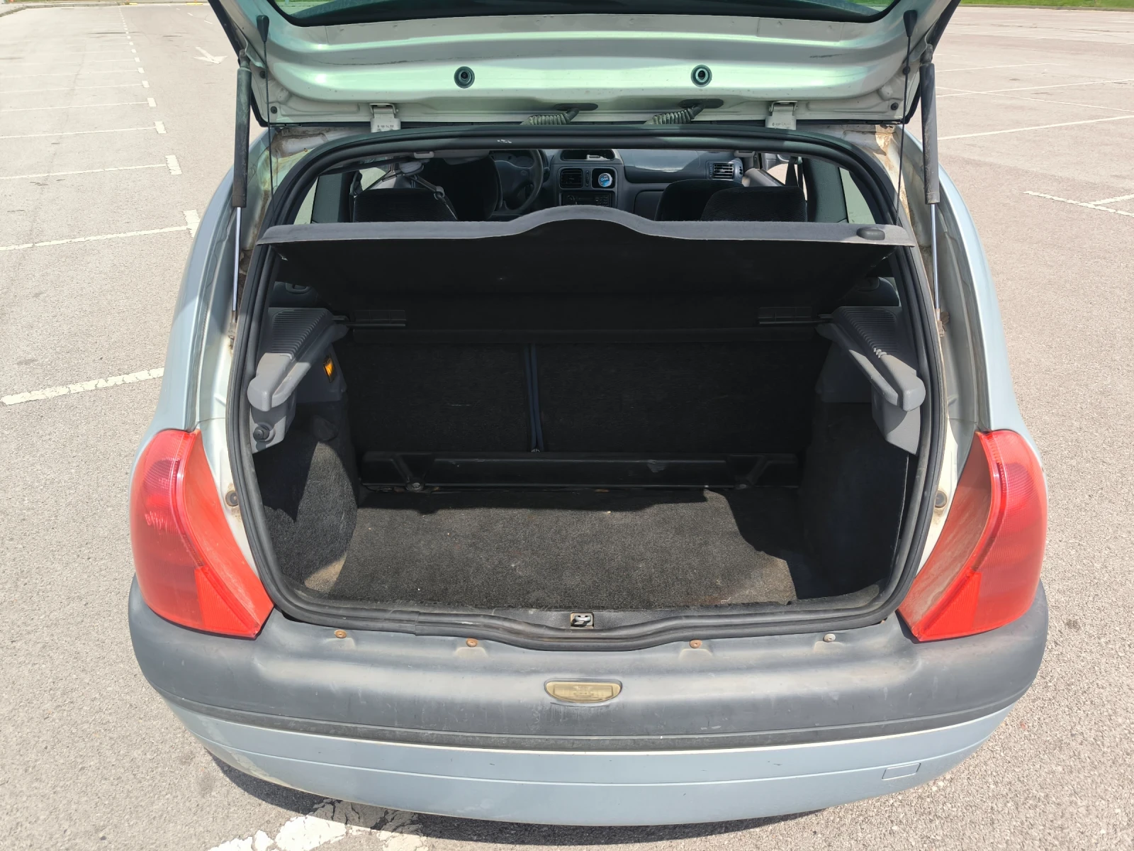 Renault Clio 1.6 107 к.с., снимка 6 - Автомобили и джипове - 56613143