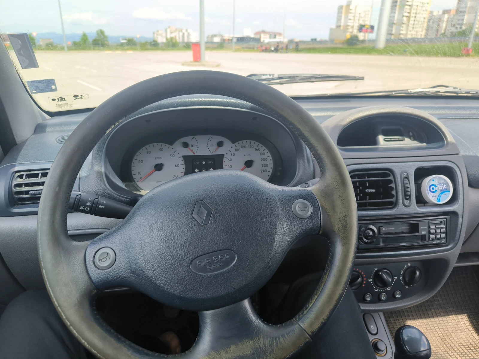 Renault Clio 1.6 107 к.с., снимка 7 - Автомобили и джипове - 56613143