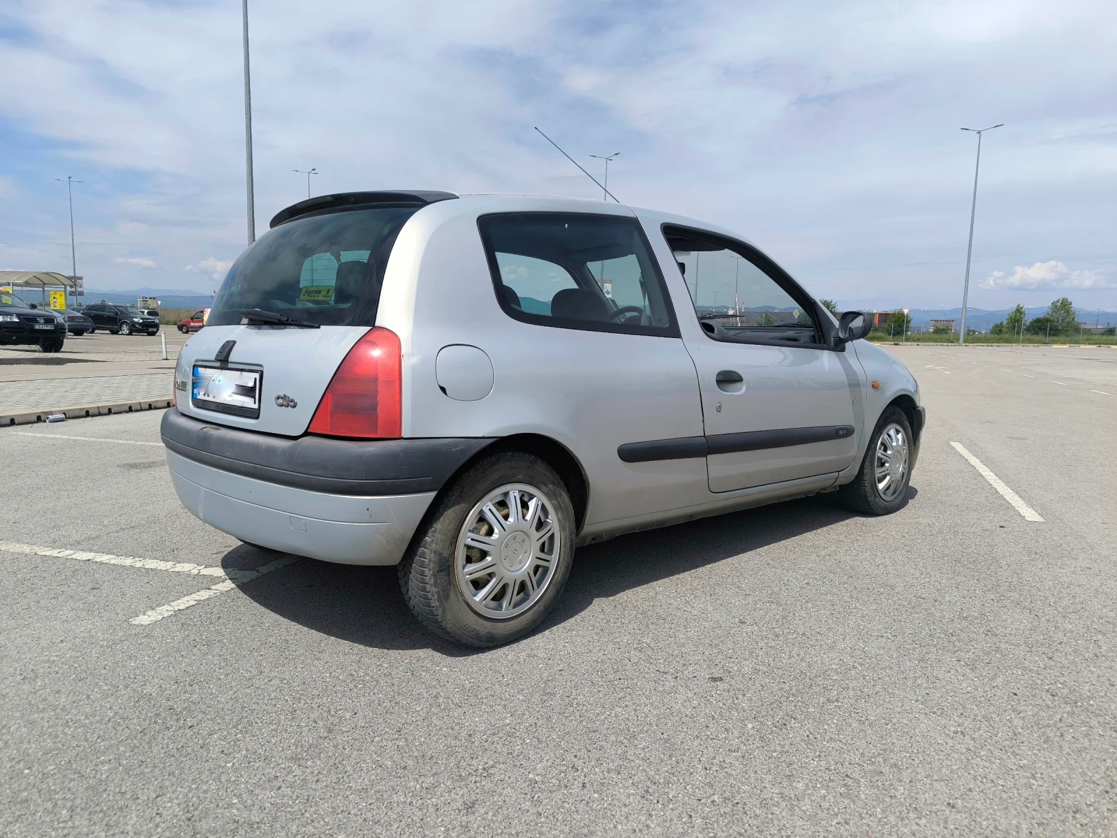 Renault Clio 1.6 107 к.с., снимка 3 - Автомобили и джипове - 56613143