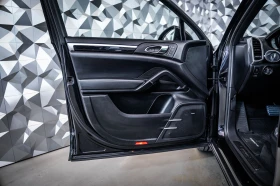 Porsche Cayenne S * BOSE* VentilatedSeats* Panorama* Chrono* , снимка 7