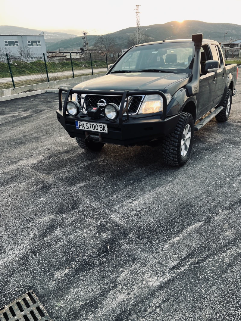 Nissan Navara 2.5 190к.с ФЕЙС, снимка 1 - Автомобили и джипове - 47822338