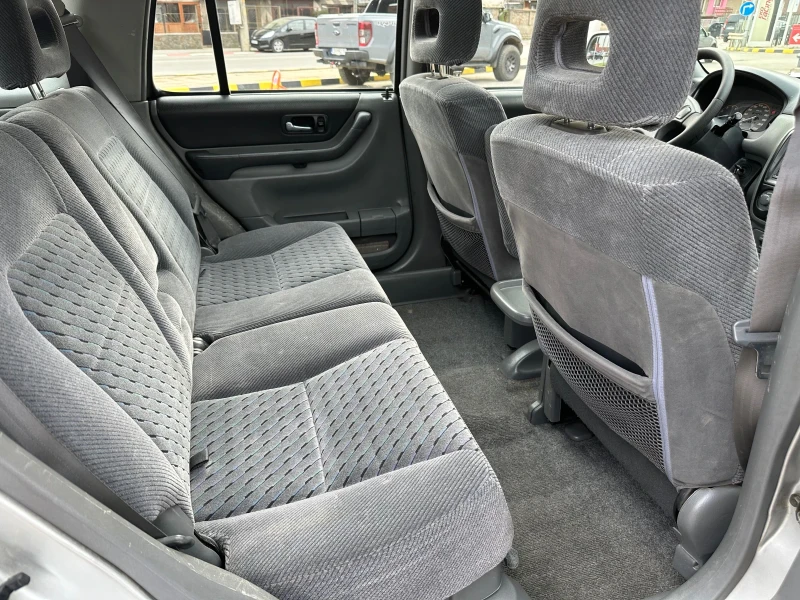 Honda Cr-v 2.0 4x4 БЕЗ РЪЖДА!, снимка 11 - Автомобили и джипове - 51970202