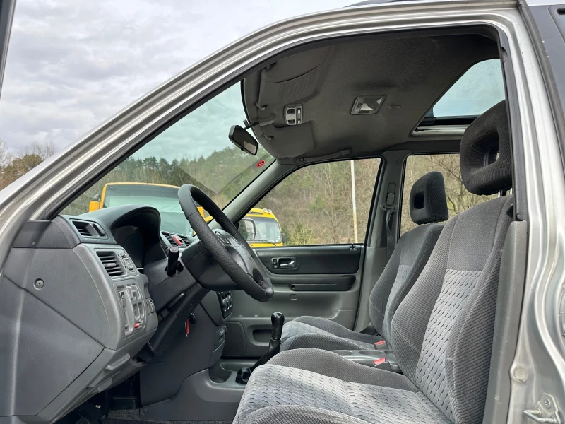 Honda Cr-v 2.0 4x4 БЕЗ РЪЖДА!, снимка 16 - Автомобили и джипове - 51970202