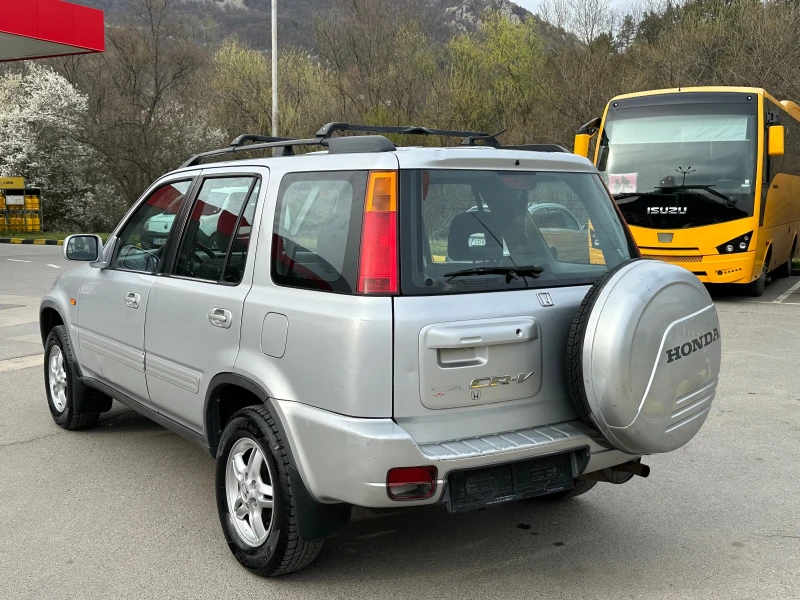 Honda Cr-v 2.0 4x4 БЕЗ РЪЖДА!, снимка 4 - Автомобили и джипове - 51970202