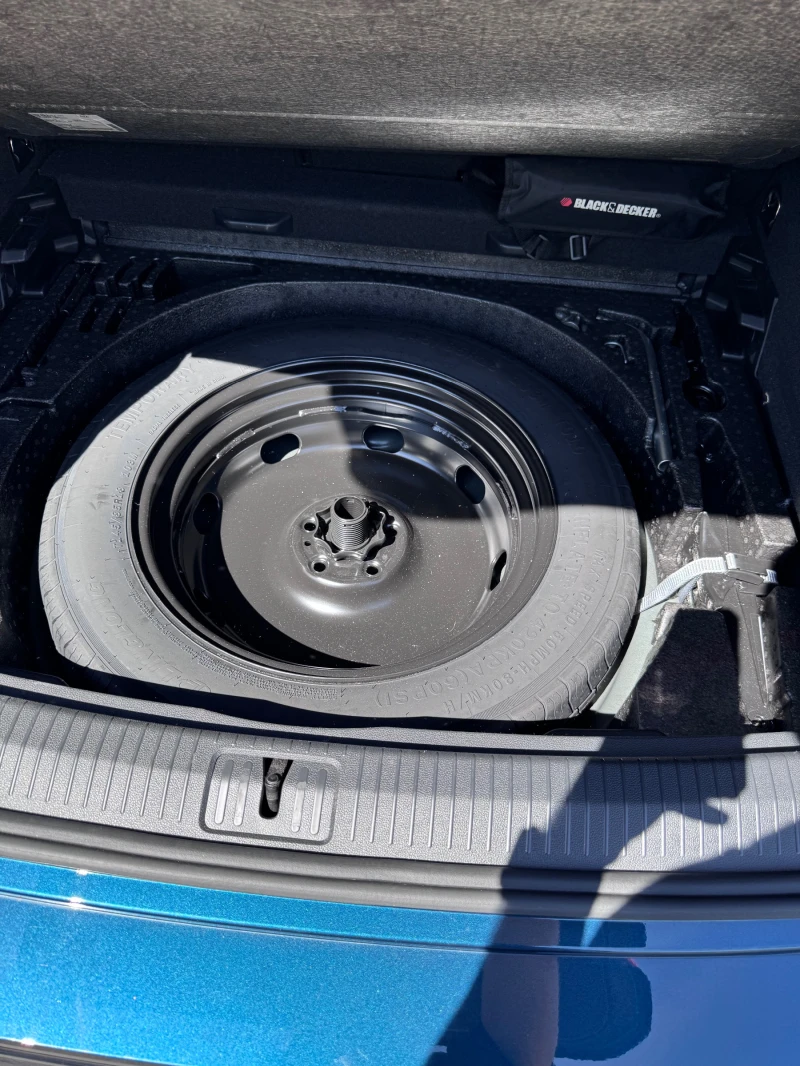 VW Tiguan Elegance - лизинг, гаражна, готова за зимата, снимка 10 - Автомобили и джипове - 52473368