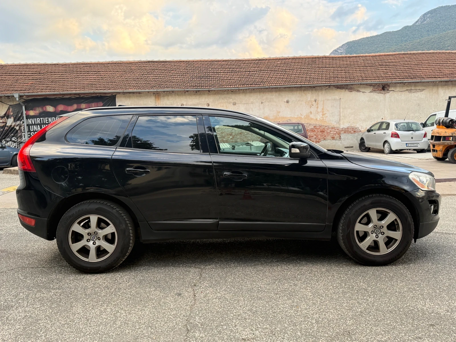 Volvo XC60 2.4D D5 - изображение 8