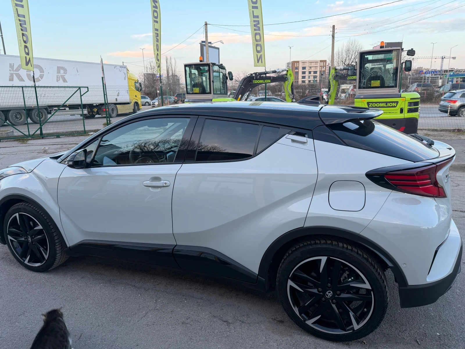 Toyota C-HR GR- SPORT - изображение 8