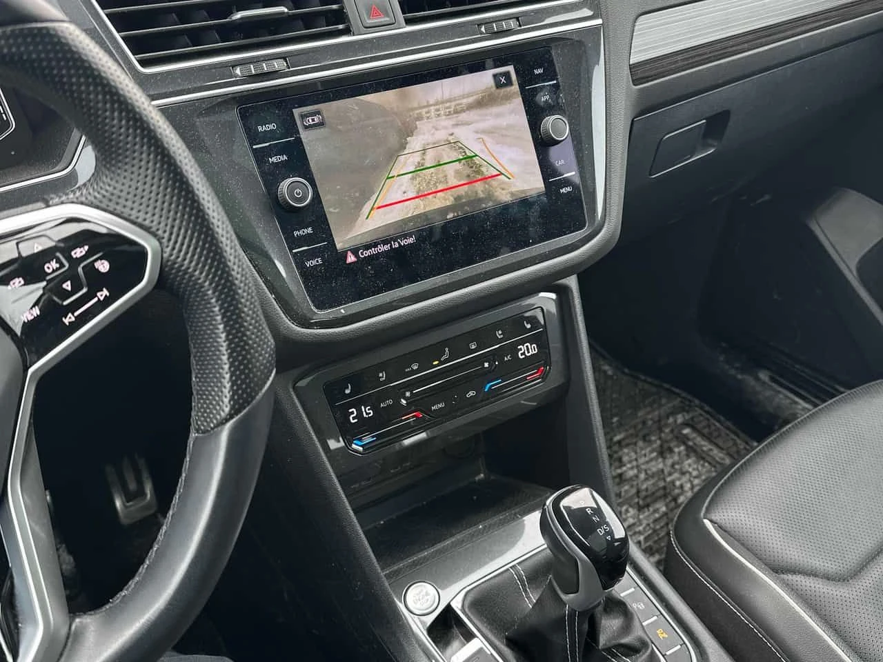 VW Tiguan * Highline R Line * ДИГИТАЛНО ТАБЛО* ОБДУХВАНЕ* ПА - изображение 9