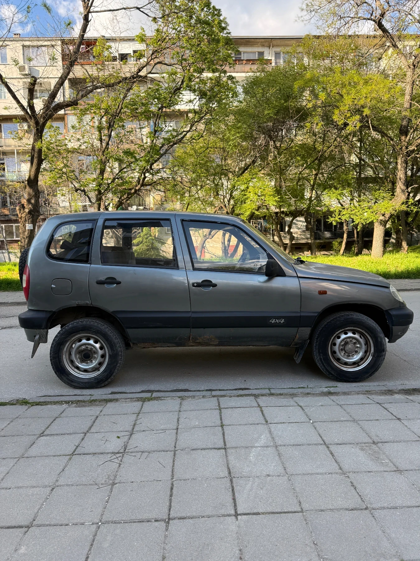 Chevrolet Niva 1.7 I 4x4 БЪРЗИ/БАВНИ, снимка 4 - Автомобили и джипове - 54317237