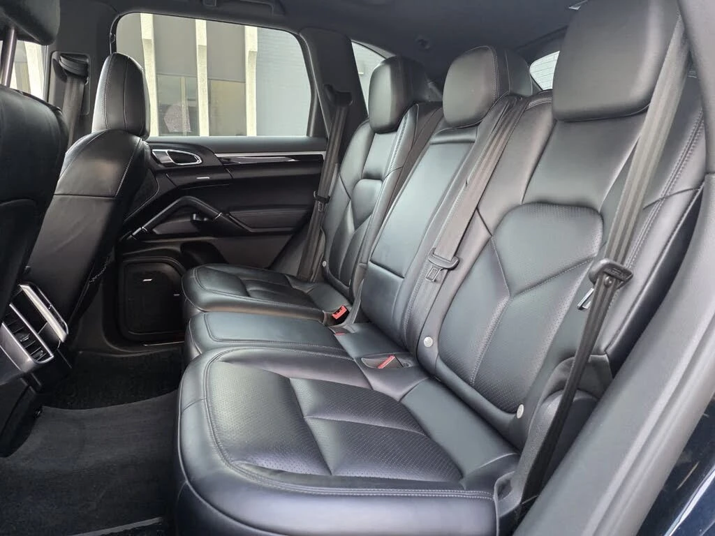 Porsche Cayenne S* AWD* ОБДУХВАНЕ* BOSE* КАМЕРИ* ПАНО* , снимка 13 - Автомобили и джипове - 54416913