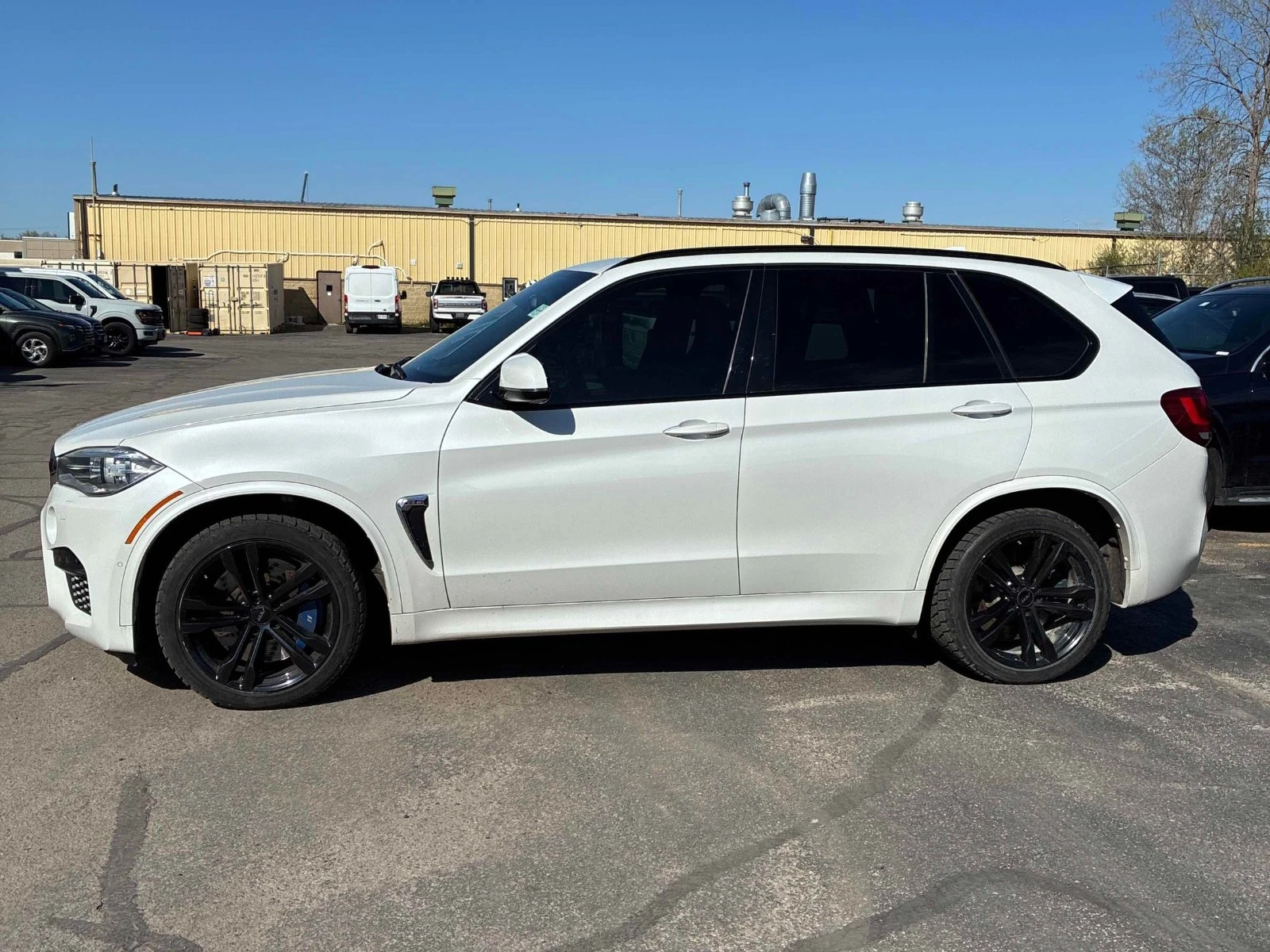 BMW X5 КЕЙЛЕС/СЛЕДЕНЕ НА ЛЕНТИ/2 ЧИФТА ГУМИ С ДЖАНТИ, снимка 3 - Автомобили и джипове - 54460242