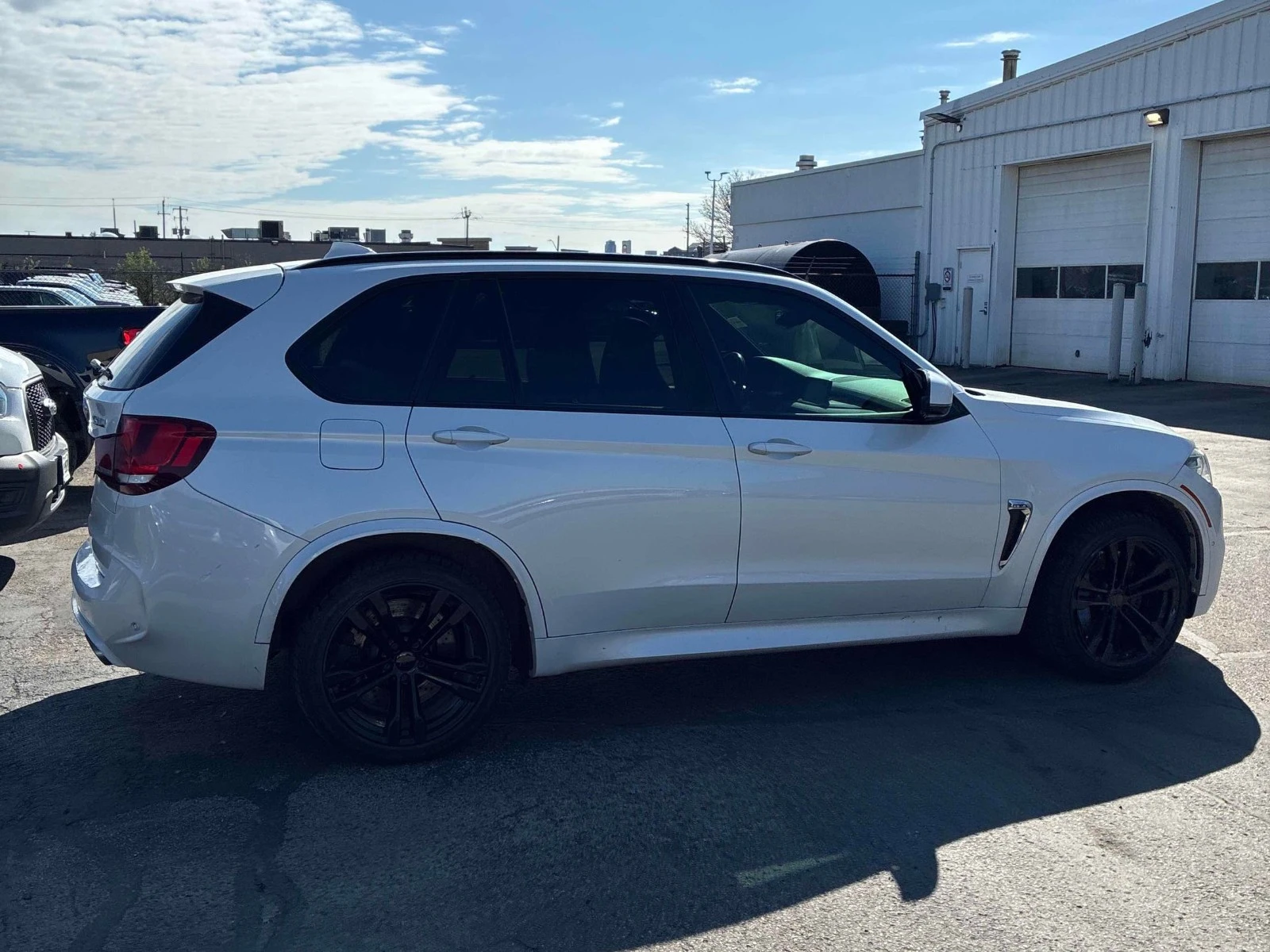 BMW X5 КЕЙЛЕС/СЛЕДЕНЕ НА ЛЕНТИ/2 ЧИФТА ГУМИ С ДЖАНТИ, снимка 4 - Автомобили и джипове - 54460242