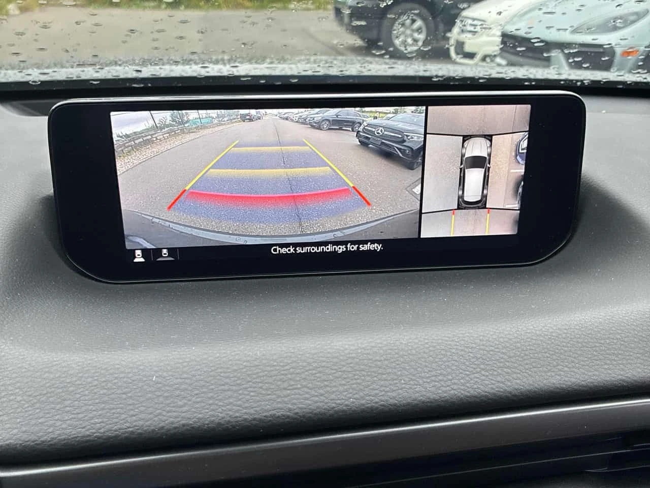 Mazda CX-50 HUD| 360| ПОДГРЕВИ| ПАНОРАМА| 2 КЛЮЧА , снимка 10 - Автомобили и джипове - 55396004