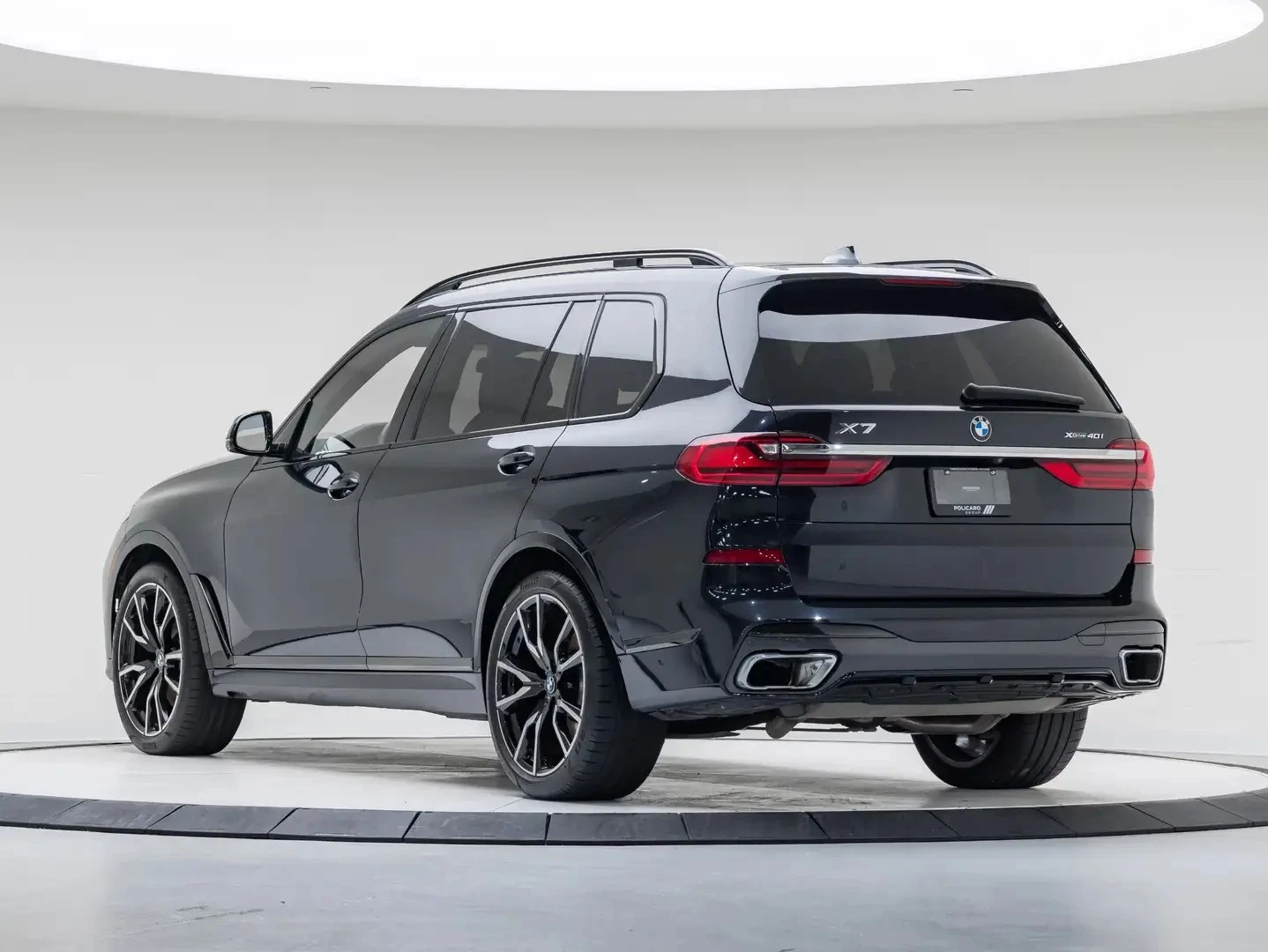 BMW X7 xDrive40i* LASER* M-SPORT* 360* HARMAN KARDON* PAN, снимка 3 - Автомобили и джипове - 55624348