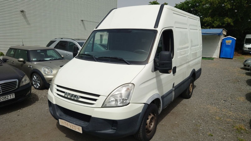 Iveco Daily 35S, снимка 4 - Бусове и автобуси - 46275762