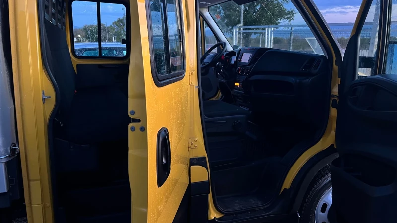 Iveco 35c15 7места климатик РЕАЛНИ КИЛОМЕТРИ, снимка 7 - Бусове и автобуси - 52171364