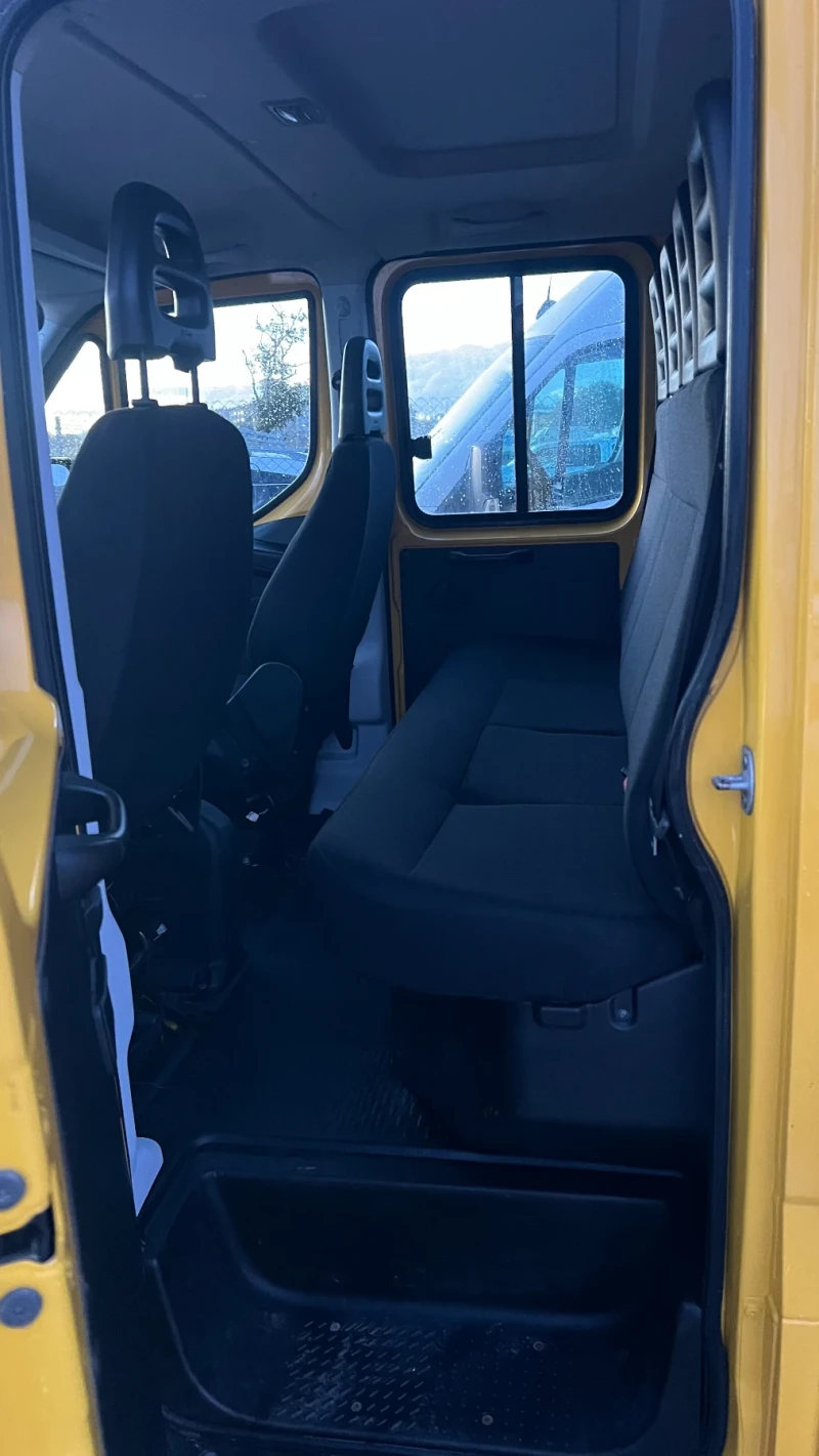 Iveco 35c15 7места климатик РЕАЛНИ КИЛОМЕТРИ, снимка 5 - Бусове и автобуси - 52171364