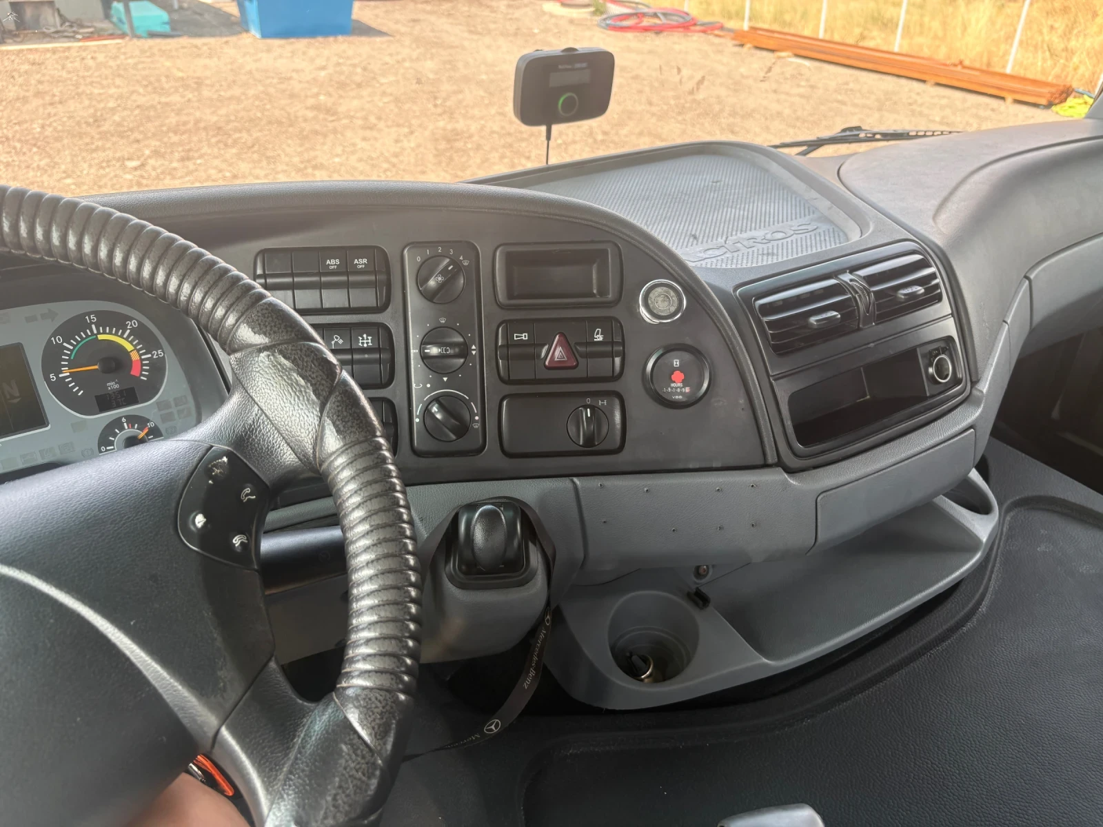 Mercedes-Benz Actros, снимка 10 - Камиони - 55791690