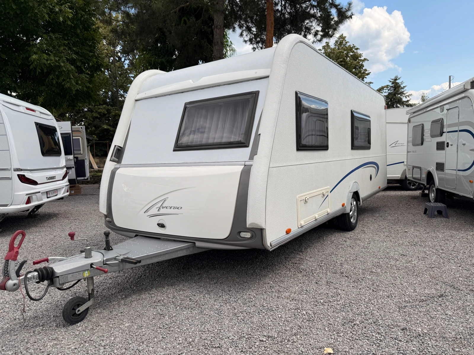 Каравана Burstner Averso 495
