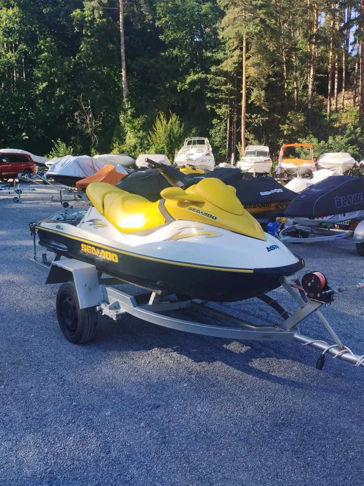 Джет Bombardier Sea Doo GTI IS