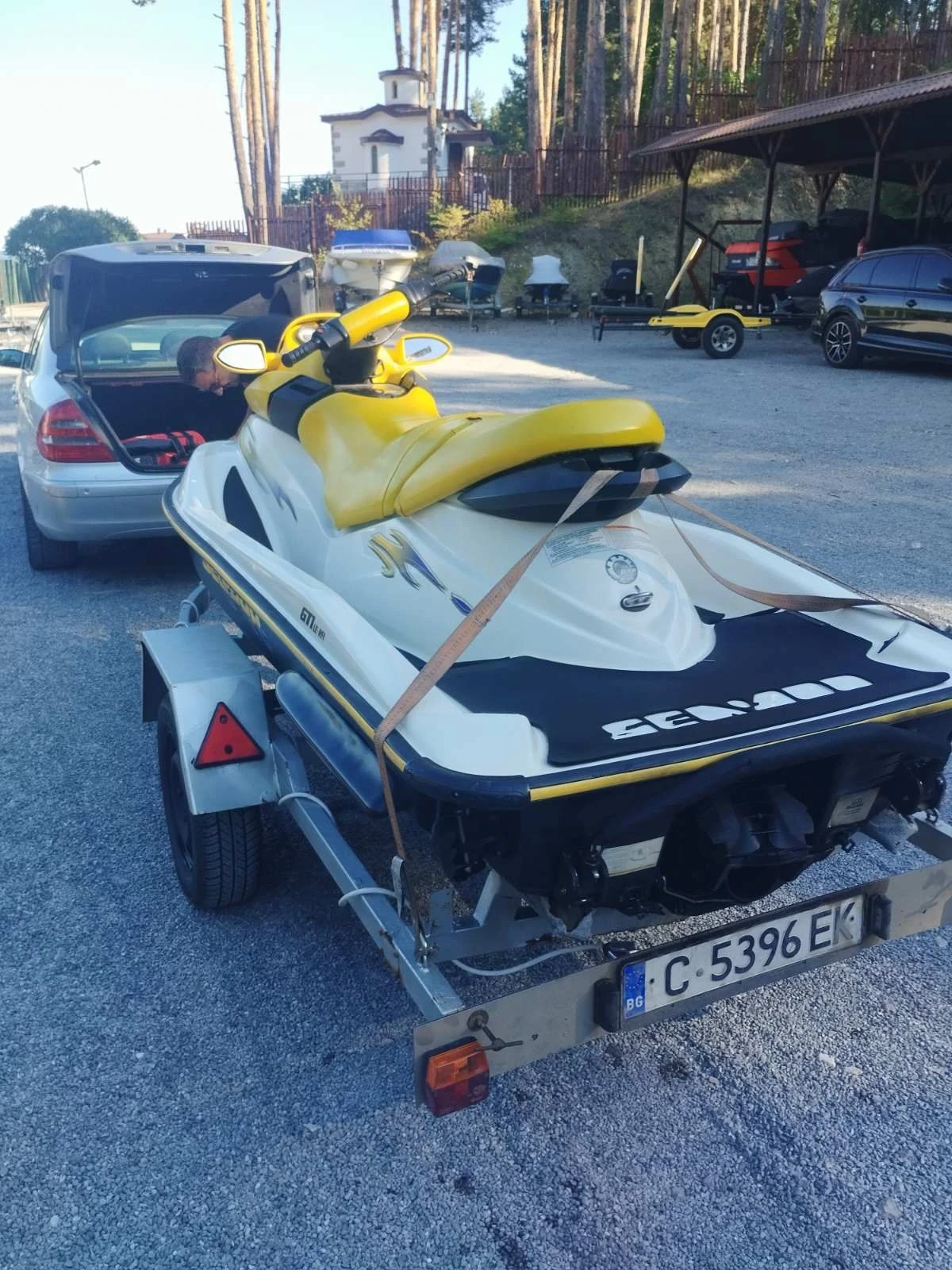 Джет Bombardier Sea Doo GTI IS, снимка 4 - Воден транспорт - 55579317