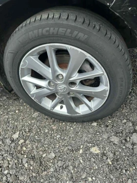 Toyota Auris 1. 4 D-4D, 90  НА ЧАСТИ, снимка 10