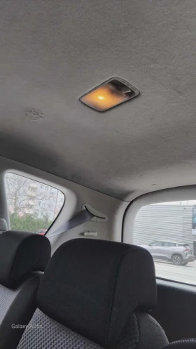 Toyota Corolla verso, снимка 8