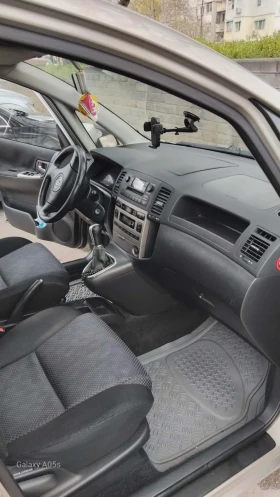 Toyota Corolla verso, снимка 5