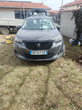 Peugeot 2008 1.2 бензин  1