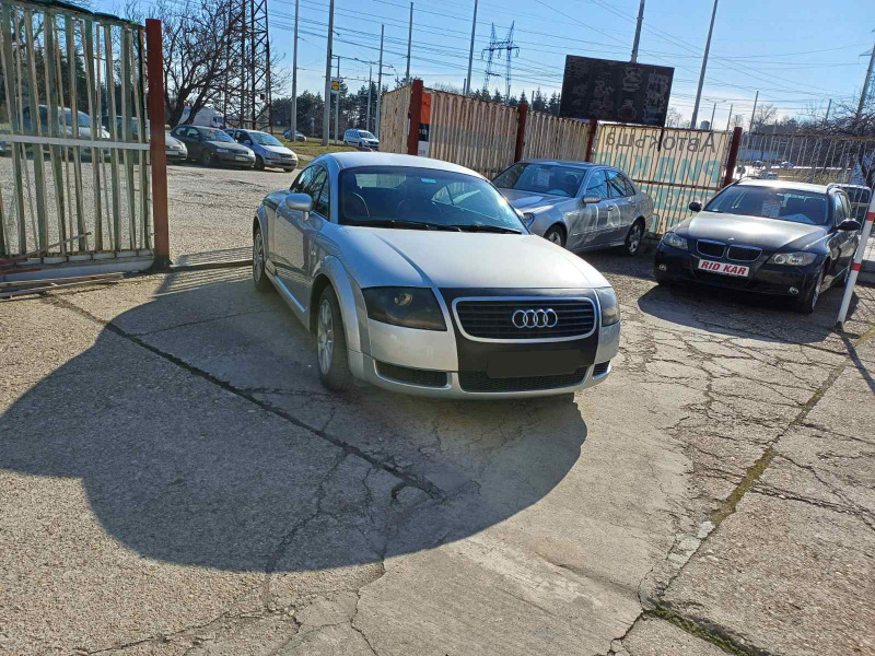 Audi Tt 1,8, снимка 2 - Автомобили и джипове - 44197230