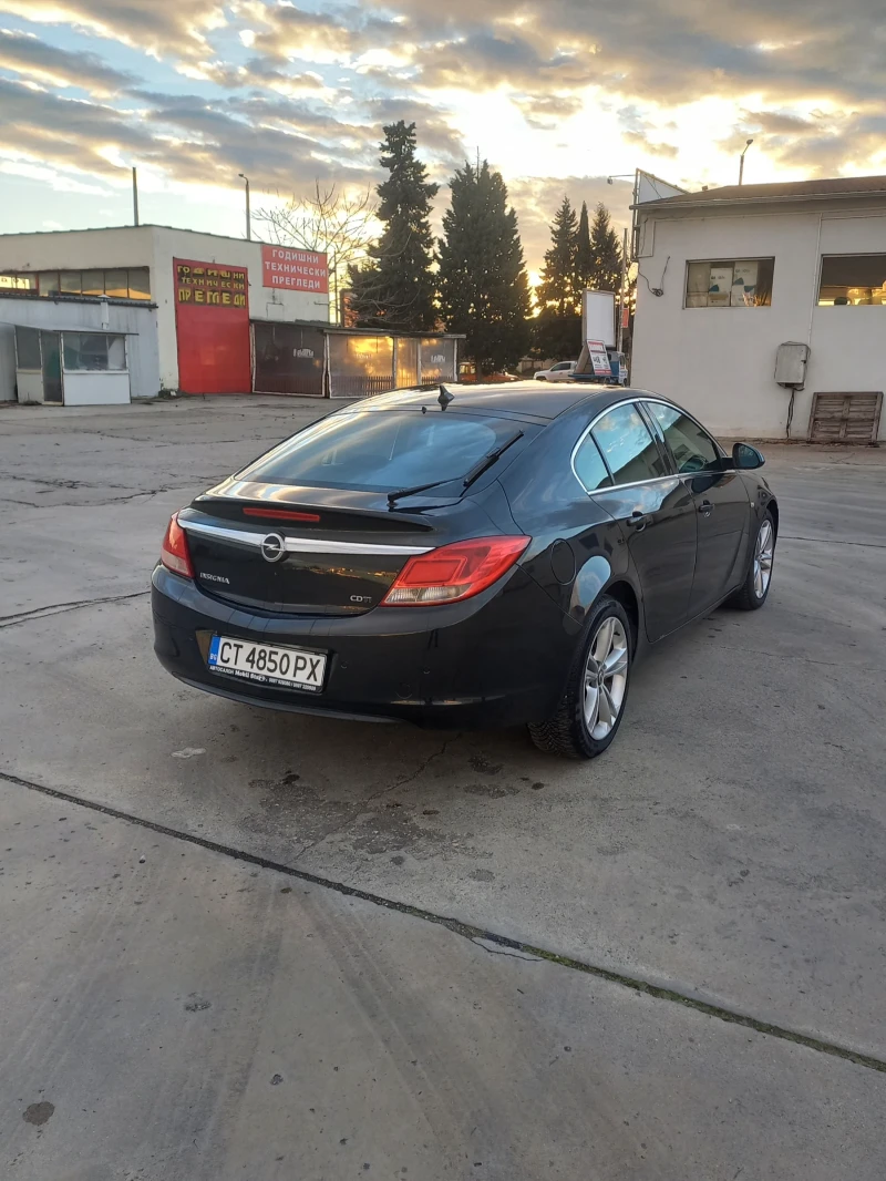 Opel Insignia, снимка 6 - Автомобили и джипове - 47457688