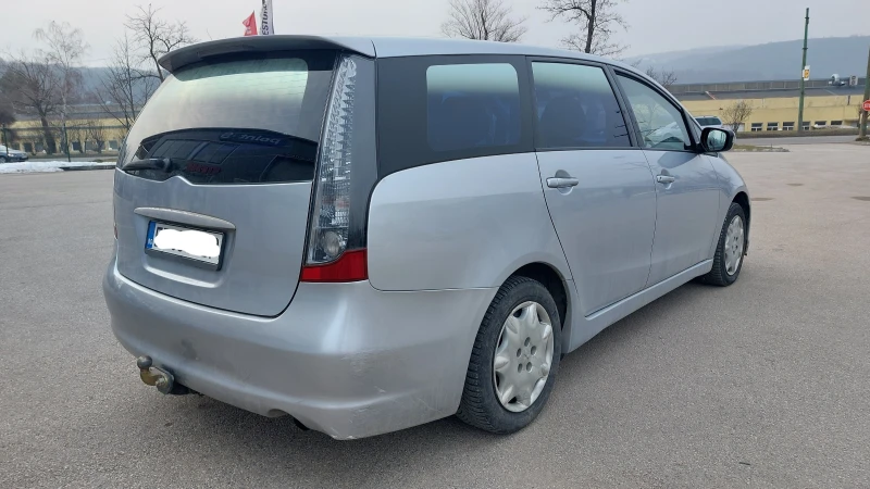 Mitsubishi Grandis 2.4I ШВЕЙЦАРИЯ, снимка 9 - Автомобили и джипове - 49470048