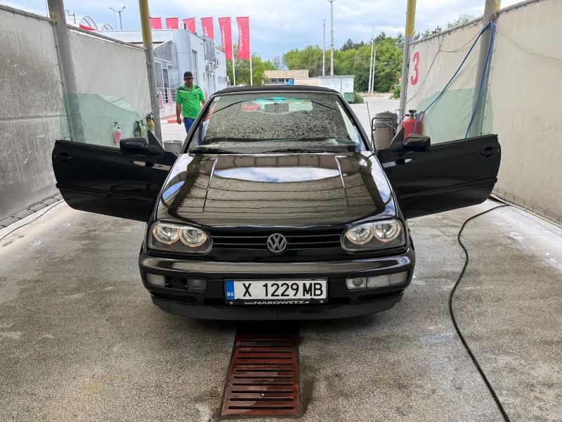 VW Golf Golf 3 cabriolet hight line, снимка 2 - Автомобили и джипове - 52910392