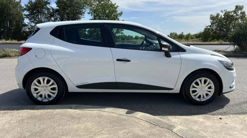 Renault Clio 1.2, снимка 3 - Автомобили и джипове - 51506187